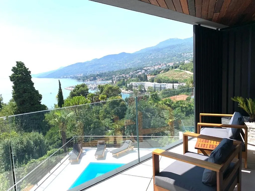 Luxury Twin Apartments Opatija 0*,  Croácia
